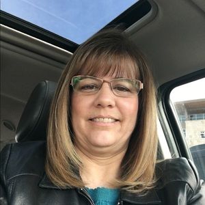 Meet your Posher, Holly